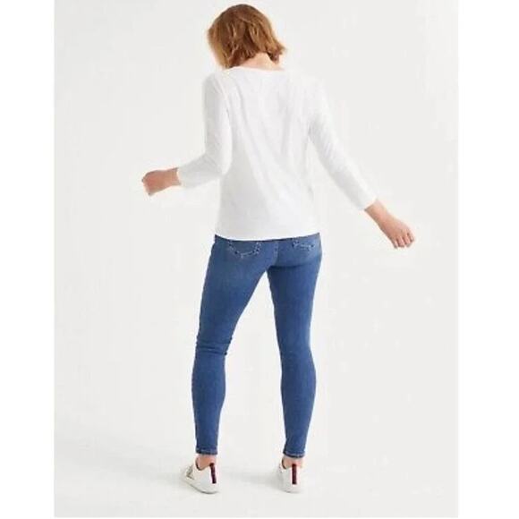 BODEN Women’s Size 4 Yellow 3/4 Sleeve Shirt Ultra Soft Rounded V-neck - Picture 8 of 8